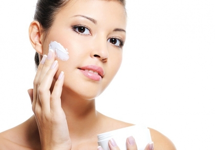 Chia sẻ 7 loại kem dưỡng ẩm cho da mặt vào mùa đông được yêu thích nhất